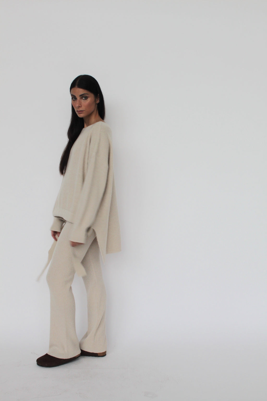 Angela Cashmere-Blend Knit Pants — Ribbed, High Waist, Soft Flare